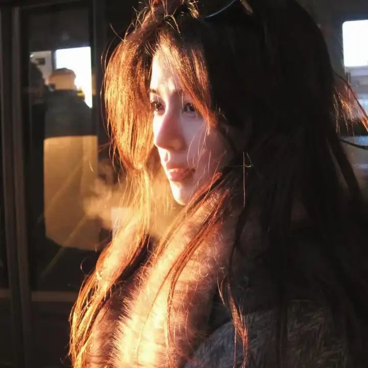 大宅院的女人